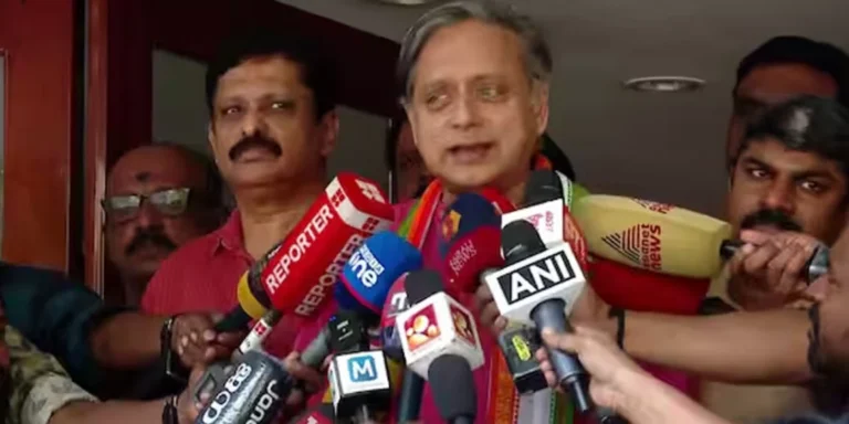 കേരളത്തെ 20 വർഷം പിന്നോട്ടടിച്ചത് ഇടതുപക്ഷമെന്ന് ശശി തരൂർ 