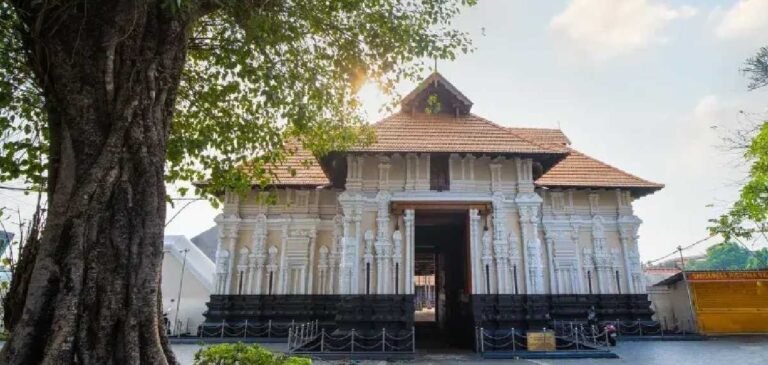 കൂടൽമാണിക്യം ക്ഷേത്രം പുതിയ കഴകക്കാരൻ; ബാലു രാജിവെച്ച ഒഴിവിലേക്ക് ഈഴവ ഉദ്യോഗാർത്ഥിക്ക് അഡ്വൈസ് മെമ്മോ അയച്ചു