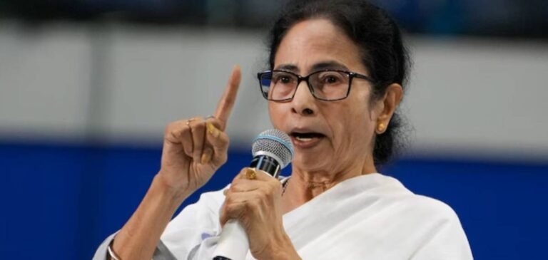 സമാധാനപരമായി പ്രതിഷേധിച്ചോളൂ, പക്ഷെ നിയമം കയ്യിലെടുക്കരുത്: കെണിയിൽ വീഴരുതെന്ന മുന്നറിയിപ്പുമായി മമത ബാനര്‍ജി