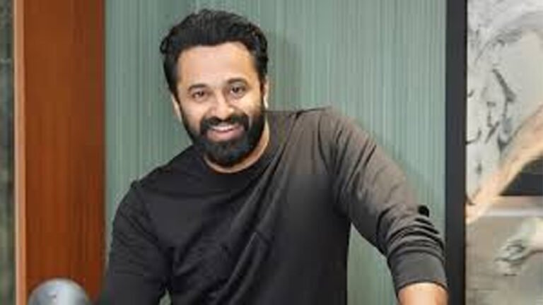 മുന്‍ മാനേജരുടെ പരാതി; ഉണ്ണി മുകുന്ദനെതിരെ ജാമ്യമില്ലാ വകുപ്പ് പ്രകാരം കേസ്