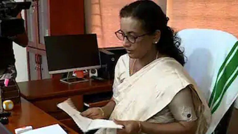 ഡോ. സിസ തോമസിന്റെ പെൻഷൻ ആനുകൂല്യം തടഞ്ഞ നടപടി:  സർക്കാരിന് ഹൈക്കോടതിയുടെ വിമർശനം