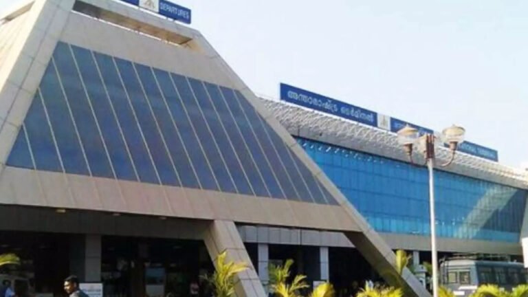 കരിപ്പൂർ വിമാനത്താവളത്തിൽ വന്‍ കഞ്ചാവ് വേട്ട: ഒമ്പത് കോടിയുടെ ഹൈബ്രിഡ് കഞ്ചാവുമായി രണ്ട് പേർ പിടിയിൽ