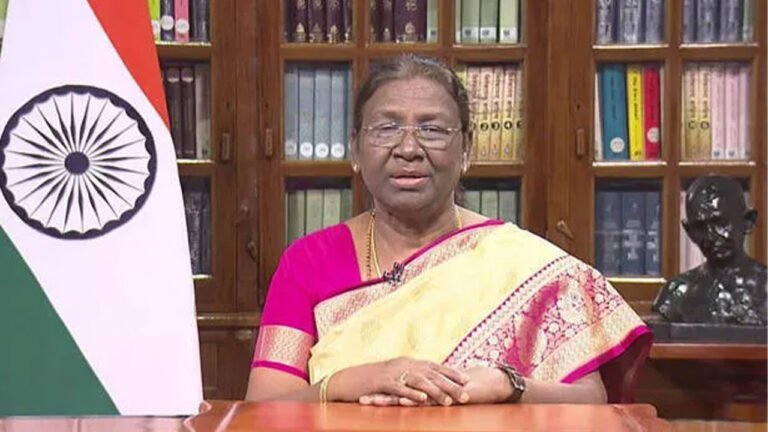രാഷ്ട്രപതിക്കും ഗവർണർമാർക്കും സമയപരിധി നിശ്ചയിച്ച സുപ്രീം കോടതി വിധിക്കെതിരെ രാഷ്ട്രപതി ദ്രൗപതി മുർമു