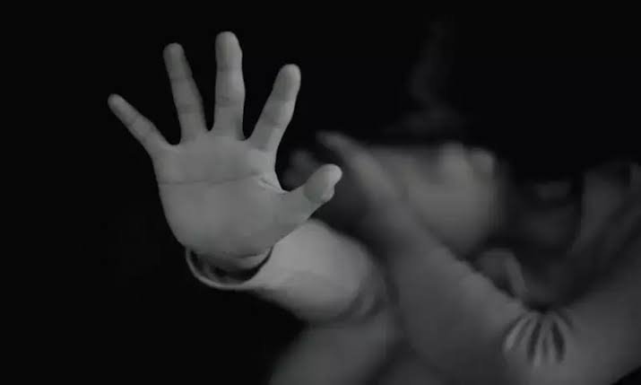 കണ്ണൂരിൽ യുവതിയെ കൂട്ടബലാത്സംഗം ചെയ്തു; മൂന്ന് പേർ അറസ്റ്റിൽ