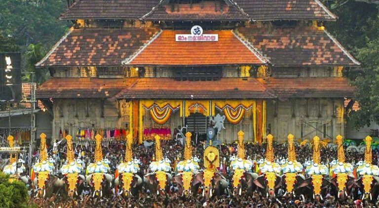 തൃശൂർ പൂരത്തിന് ആവേശത്തുടക്കം; കുടമാറ്റം വൈകിട്ട് 5 ന്