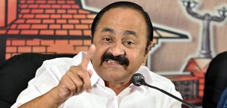 സൂംബ അടിച്ചേല്‍പ്പിക്കരുത്, എതിര്‍ക്കുന്നവരുമായി സര്‍ക്കാര്‍ ചര്‍ച്ചയ്ക്ക് തയ്യാറാവണം: വി ഡി സതീശന്‍