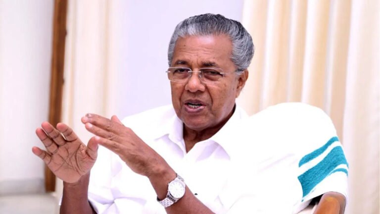 സർക്കാർ ജീവനക്കാരുടെ ശമ്പള പരിഷ്കരണം നടപ്പിലാക്കും: മുഖ്യമന്ത്രി പിണറായി വിജയൻ