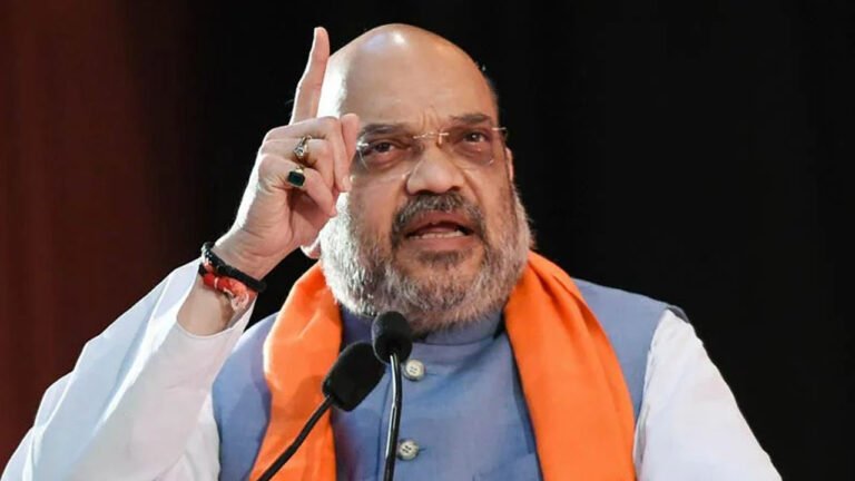 രാജ്യത്ത് ഇംഗ്ലീഷ് ഭാഷ സംസാരിക്കുന്നത് നാണക്കേടായി തോന്നുന്ന സമൂഹം വിദൂരമല്ലെന്ന്; അമിത് ഷാ