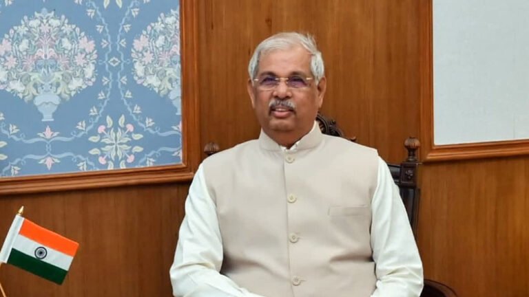 കേരള സർവകലാശാല സെനറ്റിലേക്ക് ആർഎസ്എസ് അനുകൂലിയെ നിയമിച്ച് ഗവർണർ