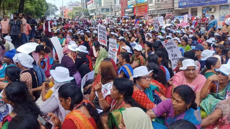 ആശമാരുടെ സമരം പൊളിക്കാൻ വീണ്ടും നിർബന്ധിത ട്രയിനിംഗ്; ഉത്തരവിറക്കി എൻഎച്ച്എം