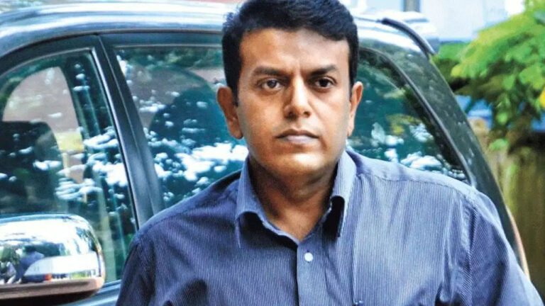 വിഎസ് അച്യുതാനന്ദന്റെ മകനെതിരെ അന്വേഷണത്തിന് ഉത്തരവിട്ട് ഹൈക്കോടതി; അന്വേഷണം ഐഎച്ച്ആര്‍ഡി താത്കാലിക ഡയറക്ടര്‍ നിയമനത്തില്‍